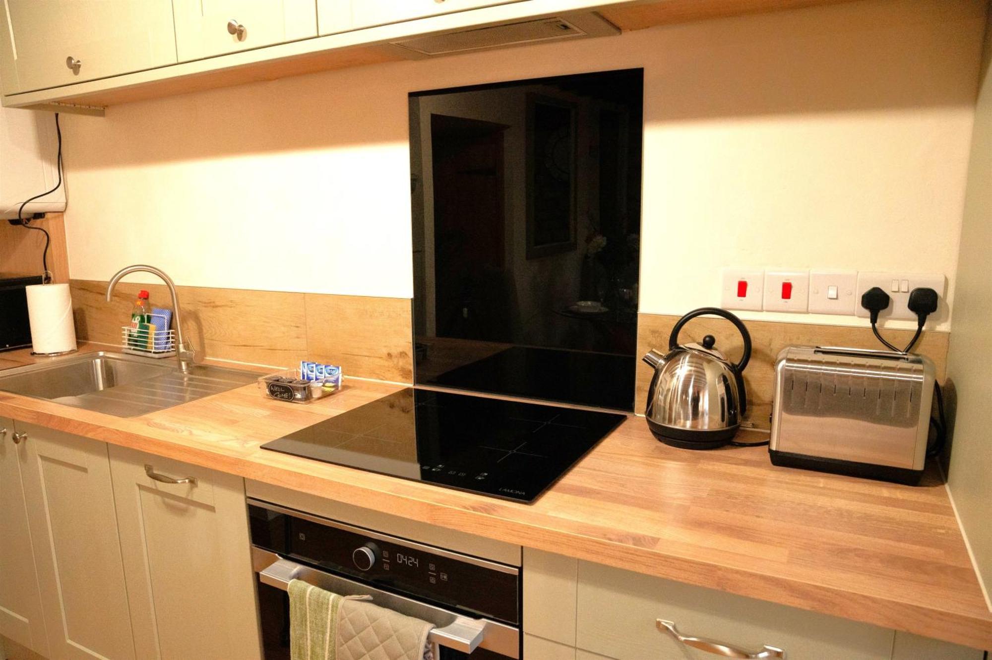 2 Bedroom Charming & Luxury Malt Cottage, Garden, Netflix, Free Parking Bourton-on-the-Water Bagian luar foto